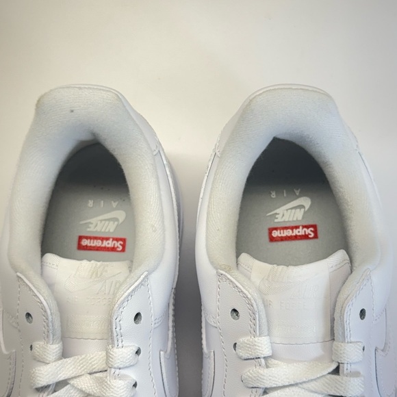 2020 Supreme x Nike Air Force 1 Low NEW men’s size 7 - Picture 4 of 5